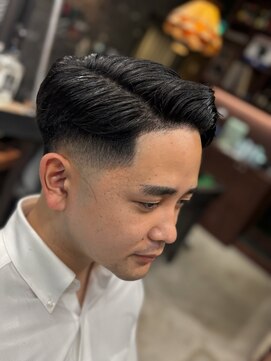 フォーコーナーズカットショップスリーセント 栄(FourCornersCutShop 3/cent) サイドパート