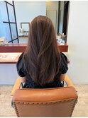 やわらかい質感のウェーブ×艶カラー