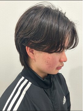 ヒュイル バイ ニアウ(Hwyl by Niau) メンズマッシュセンターパートスパイラルパーマニュアンスパーマ