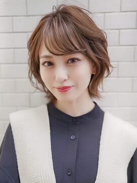 ギークス(GEEKS) 【GEEKS渋谷】ネオウルフ/レイヤーボブ/艶ブラウン/冬ヘア/小顔