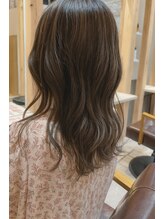 【高彩度と透明感】ダメージを抑えたイルミナ/N.カラーで艶めく