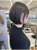 ”丸みショートヘアー×透明感カラー”