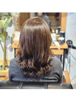 ヘアードレスビュー(hair dress V.I.E.W) コテ巻き仕上げ