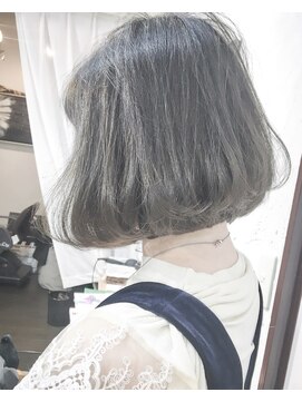 ヘアーアンドアトリエ マール(Hair&Atelier Marl) 【Marlお客様スタイル】ネイビーカラーのシンプルボブ♪