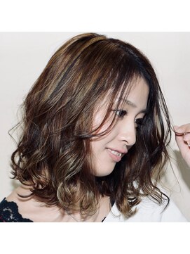 マイ キューブ ヘア デザイン 豊田(My Cube Hair Design) ランダムカール&ハイライト
