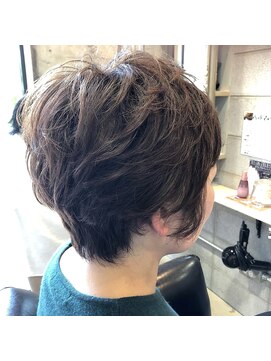 エイチヘア(h hair) 【hhair四条大宮】クセを活かしたショートスタイル