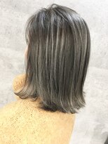 オリ(‘Oli)&nbsp;外ハネ＿マットグレイジュ