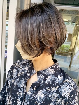 アイティー バイ アルバム 中野店(IT by ALBUM) エアタッチショート_外ハネボブセクションカラー_ba397062