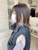 アミュレ(Amule)&nbsp;人気インナーカラーホワイトベージュのコントラストカラー