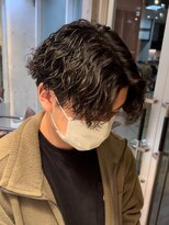 フィフス 渋谷(fifth)&nbsp;センターパート波巻きスパイラルパーマツイストスパイラルパーマ