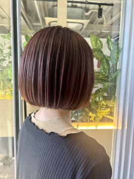 デビュウ(D-bew) ミニボブ ピンクベージュ 透明感