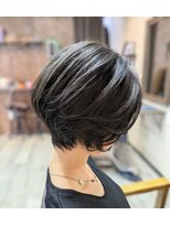 響&nbsp;ショートボブ