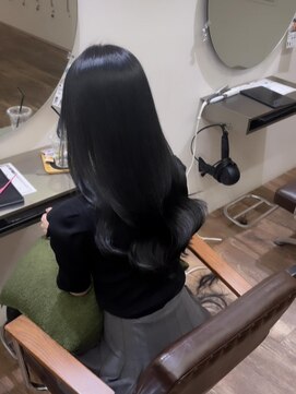 エレナ バイ アルテフィーチェ(elena by artefice) 艶ブルーブラック