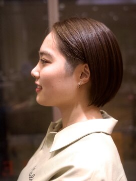 ビュートリアム 梅田(BEAUTRIUM) 大人女性/刈り上げ/格好いい/ボブ/ショート
