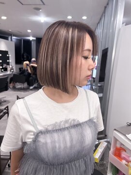 キング 梅田(K!ng) 縮毛矯正髪質改善ハイライトレイヤーカット梅田美容室エクステ