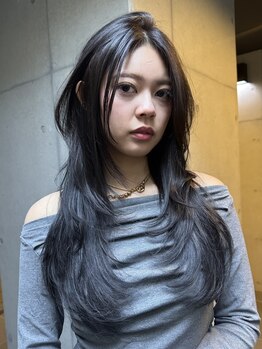 レオニード 表参道(LEONID)の写真/サロンでの仕上がりが自宅でも再現できる♪再現性の高いカットで毎日のスタイリングも楽々♪