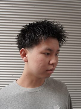 メンズグルーミングナンバーナイン(MEN'S GROOMING NUMBER NINE) フェードカット/姫路バーバー/【早田隼哉】