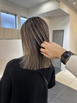 メゾン ブランシェ(MAISON BLANCHE)の写真/【ダメージが気になる方にオススメ☆】カラーやパーマで傷んだ髪を改善に導く、厳選した薬剤のみを使用！！