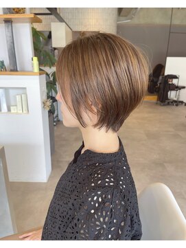 ローゼル(roselle) 耳かけショート