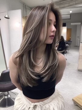 ディモアンド 表参道(Dimo&) レイヤーカット/ホワイトグレージュ/レイヤーカット/ハイライト