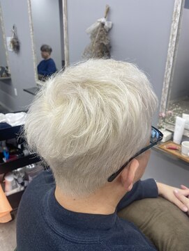 #ホワイトベージュ#メンズブリーチ#ダブルカラー#ケアブリーチ