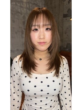 シカ(sica) ハイレイヤーカット