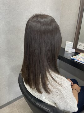 フロー(f. Row) 透明感カラー