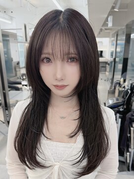 クーラ オモテサンドウ(Cura Omotesando) ロングレイヤー/小顔レイヤー/ブラウンカラー