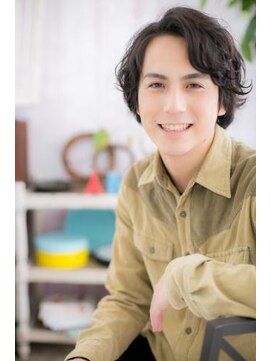 ミック ヘアアンドビューティー 大山店(miq  Hair&Beauty) ニュアンスウェーブの黒髪メンズミニウルフa1