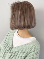 アイティー バイ アルバム 浦和店(IT by ALBUM)&nbsp;アッシュベージュ_カーキグレージュマッシュショート_ba318871