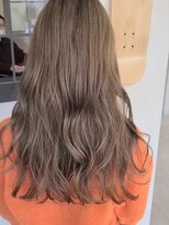 ブルーアンドカンパニー(BLUE&Co.)&nbsp;グレージュカラー☆