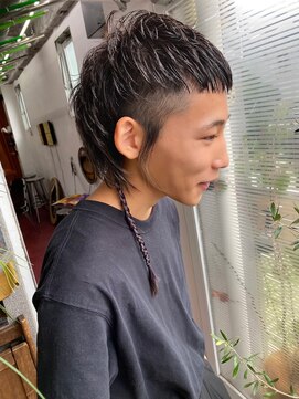 キュエ(qiie) qiie/ブリーチ/パーマ/ハイトーン/ダブルカラー/インナーカラー