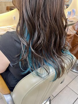 テトラ バイ ネオリーブ 横浜西口店(tetra by neolive) ブリーチ インナーカラー ターコイズブルー 横浜/横浜駅