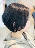 大人マッシュショート丸みショート黒髪ショートベリーショート