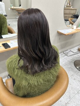 シカ 神戸三宮元町店(Cica) 神戸　三ノ宮　元町　髪質改善　 透明感カラー