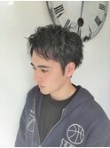 長めのスパイキーショート