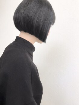 ココバイジル(CoCo by JILL)の写真/髪質や癖を計算した再現性の高いカットで綺麗なフォルムが長続き☆似合わせ技術×センスに感動!【足利】