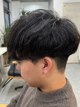 フゥ 宇都宮(FeU) 栃木メンズ波巻きスパイラルパーマシャドウパーマツイストパーマ