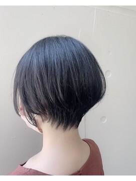 ファン 姪浜(Fan) 大人ショートボブ