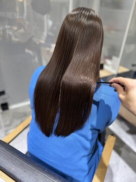 タミーズ 金山(Tummy's) 髪質改善ストレート