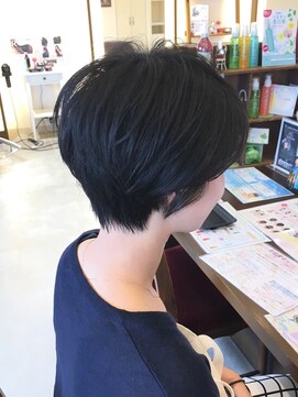 アーチ(ARCH) 襟足すっきりショート☆・。