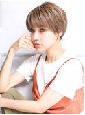 大人可愛い小顔美髪ツヤ髪くびれショートバニラベージュA2