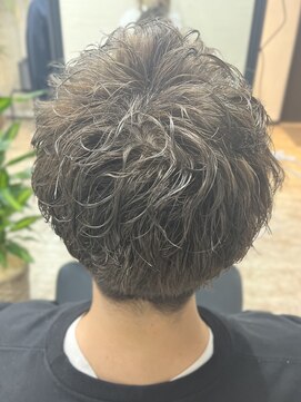 リリー(Lily) 刈り上げショート