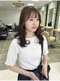 透明感のあるこっくりブラウンベージュ 里見美穂