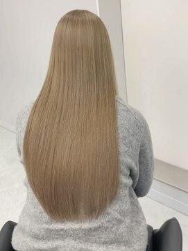 ジーナリア(Xena ria) 《袴田》milk beige