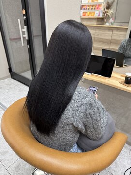 シカ 神戸三宮元町店(Cica) 髪質改善 ストレート 神戸三宮 黒髪 ロング 美髪 くせ毛 元町