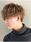 ダブルカラースパイラルパーマツイストパーマフェード短髪