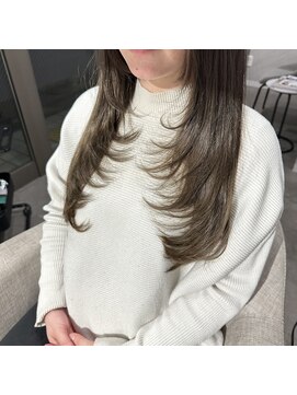 アンベル(ANBEL) レイヤーカットベージュ