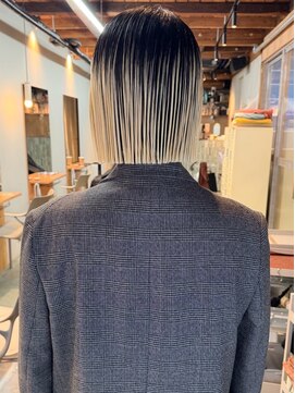 シロ(siro) 【30.ショート×ブリーチ・ダブルカラー】髪質改善・学割も人気