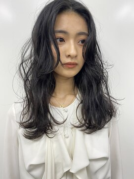 シーカ(siika) ウェーブパーマ/ウルフパーマ/ロングレイヤー